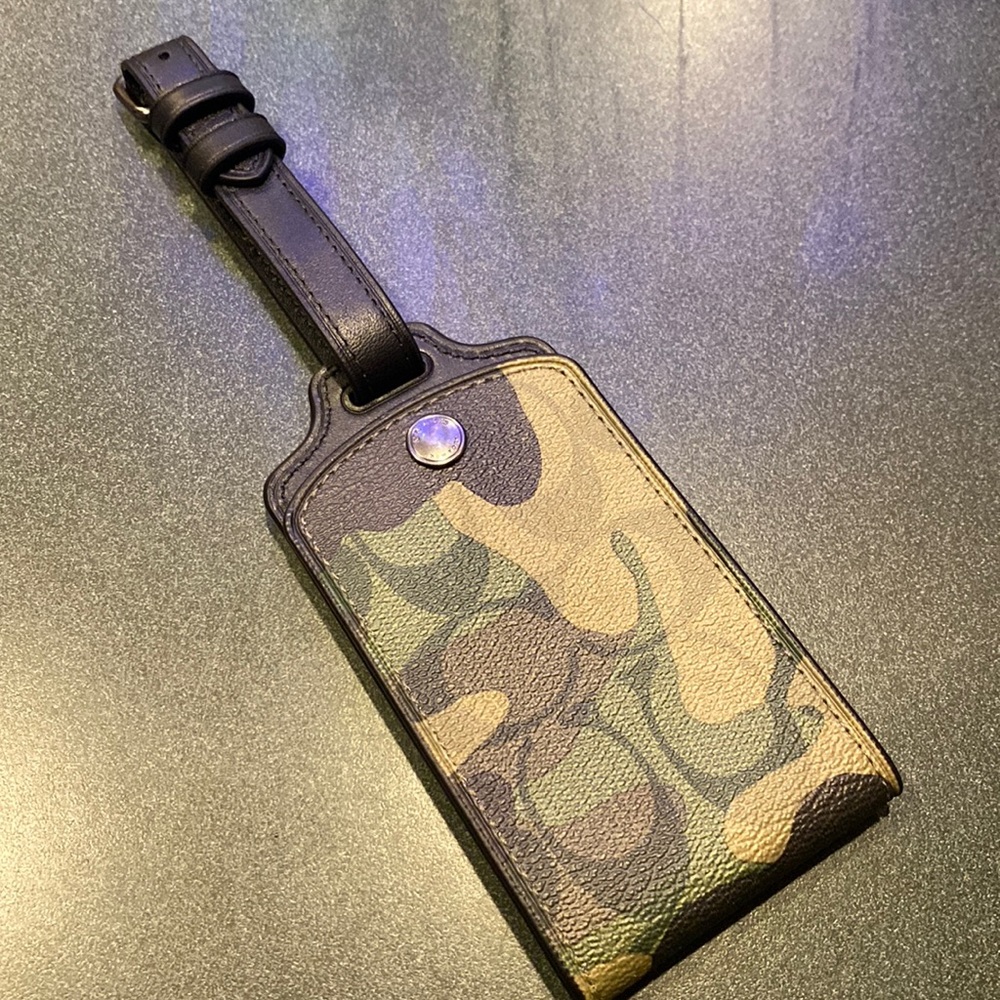 COACH NWT Camo Luggage Tag w/ full protective packaging from Coach
